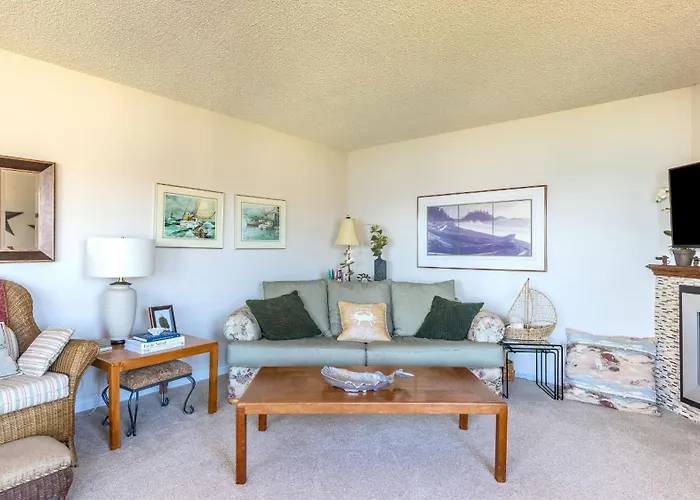 Mutiny Bay Condo By Avantstay